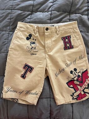 Tommy Hilfiger x Disney
Mickey Mouse Chino Shorts featuring varsity Short